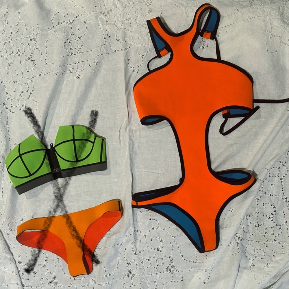 REVERSIBLE NEOPRENE ONE-PIECE SMALL *BIKINI NOT FOR SALE*
